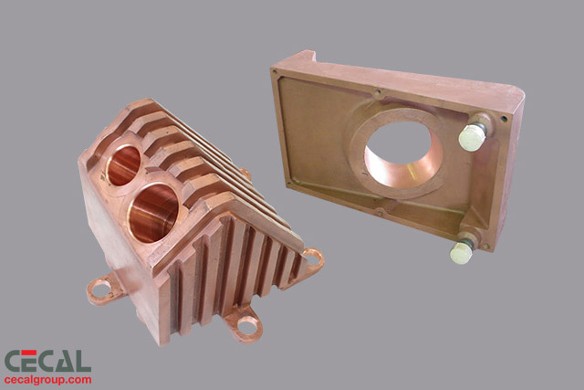 Copper cooled panels for oxygen injectors